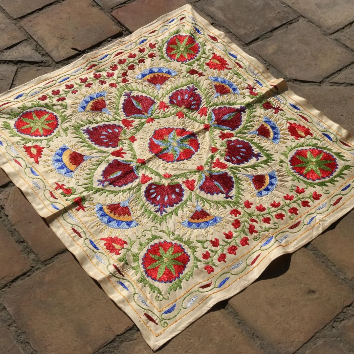 Uzbek handmade embroidery suzani. Bedspread, Bedcover, Wall hanging, Tapestry, Wall decor, Throw, tablecloth.