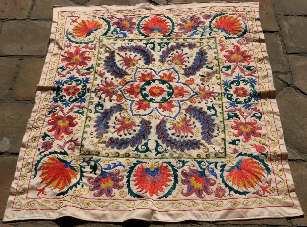 Uzbek handmade embroidery suzani. Bedspread, Bedcover, Wall hanging, Tapestry, Wall decor, Throw, tablecloth.