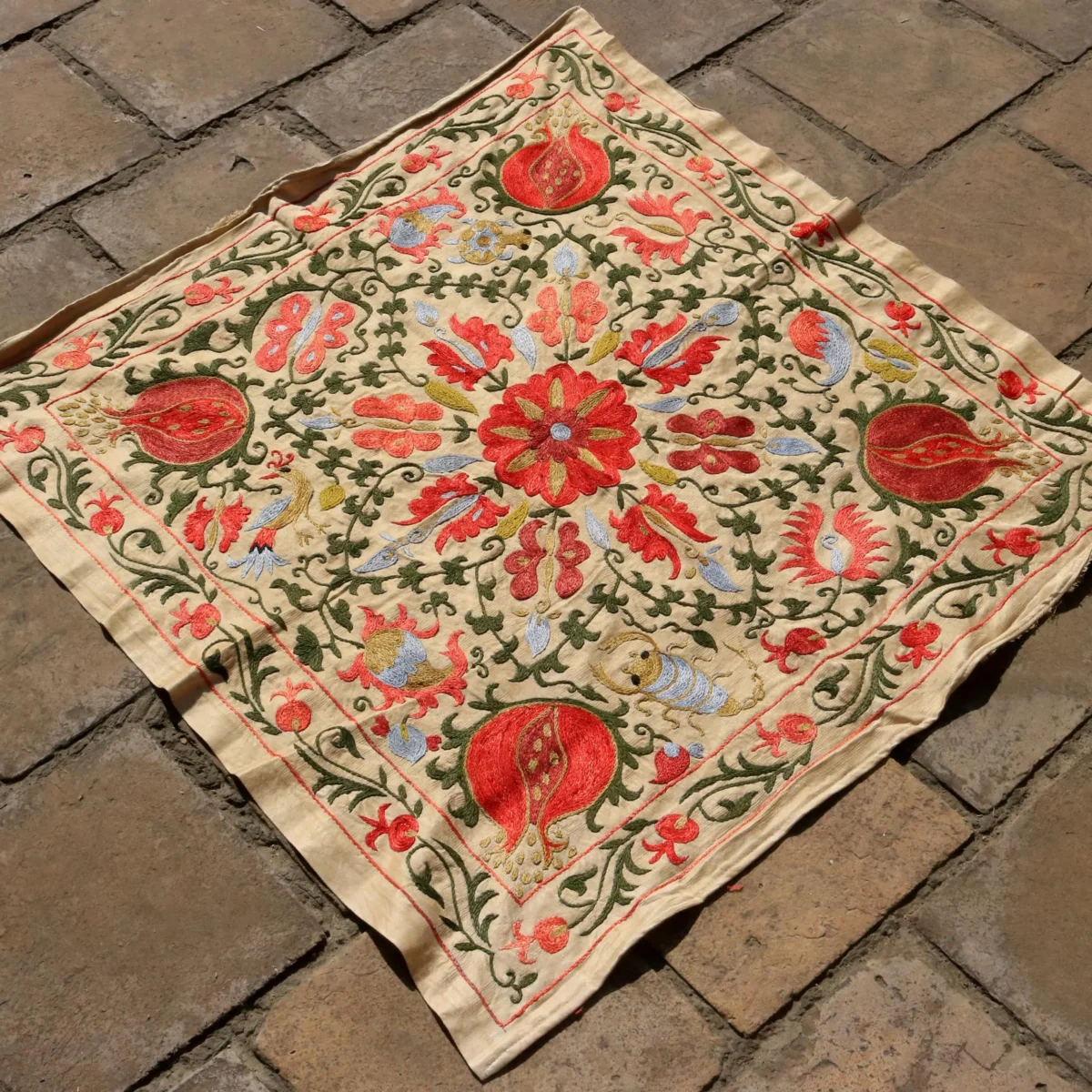 Uzbek handmade embroidery suzani. Bedspread, Bedcover, Wall hanging, Tapestry, Wall decor, Throw, tablecloth.
