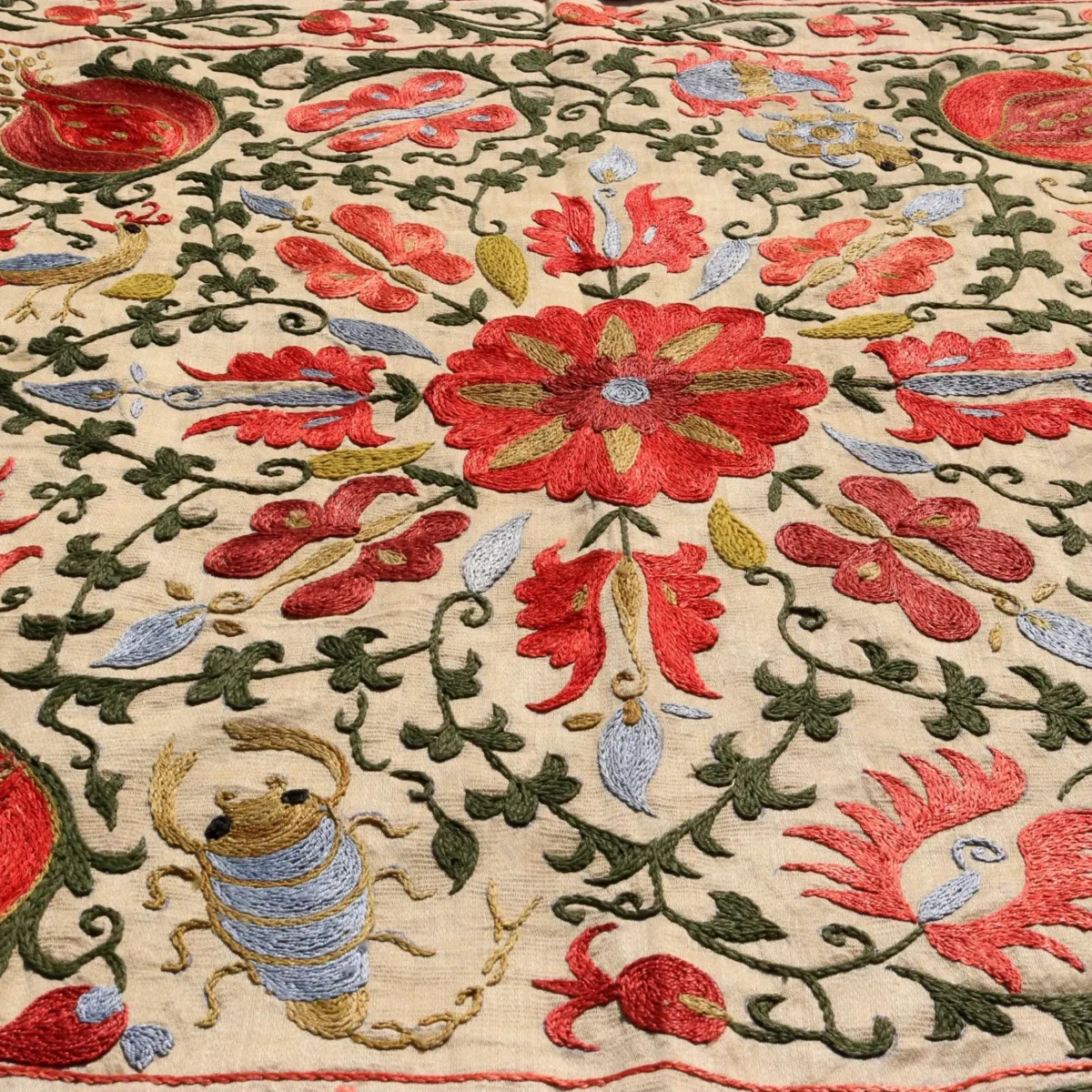 Uzbek handmade embroidery suzani. Bedspread, Bedcover, Wall hanging, Tapestry, Wall decor, Throw, tablecloth.