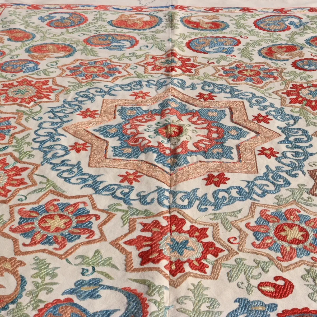 Uzbek handmade embroidery suzani. Bedspread, Bedcover, Wall hanging, Tapestry, Wall decor, Throw, tablecloth.