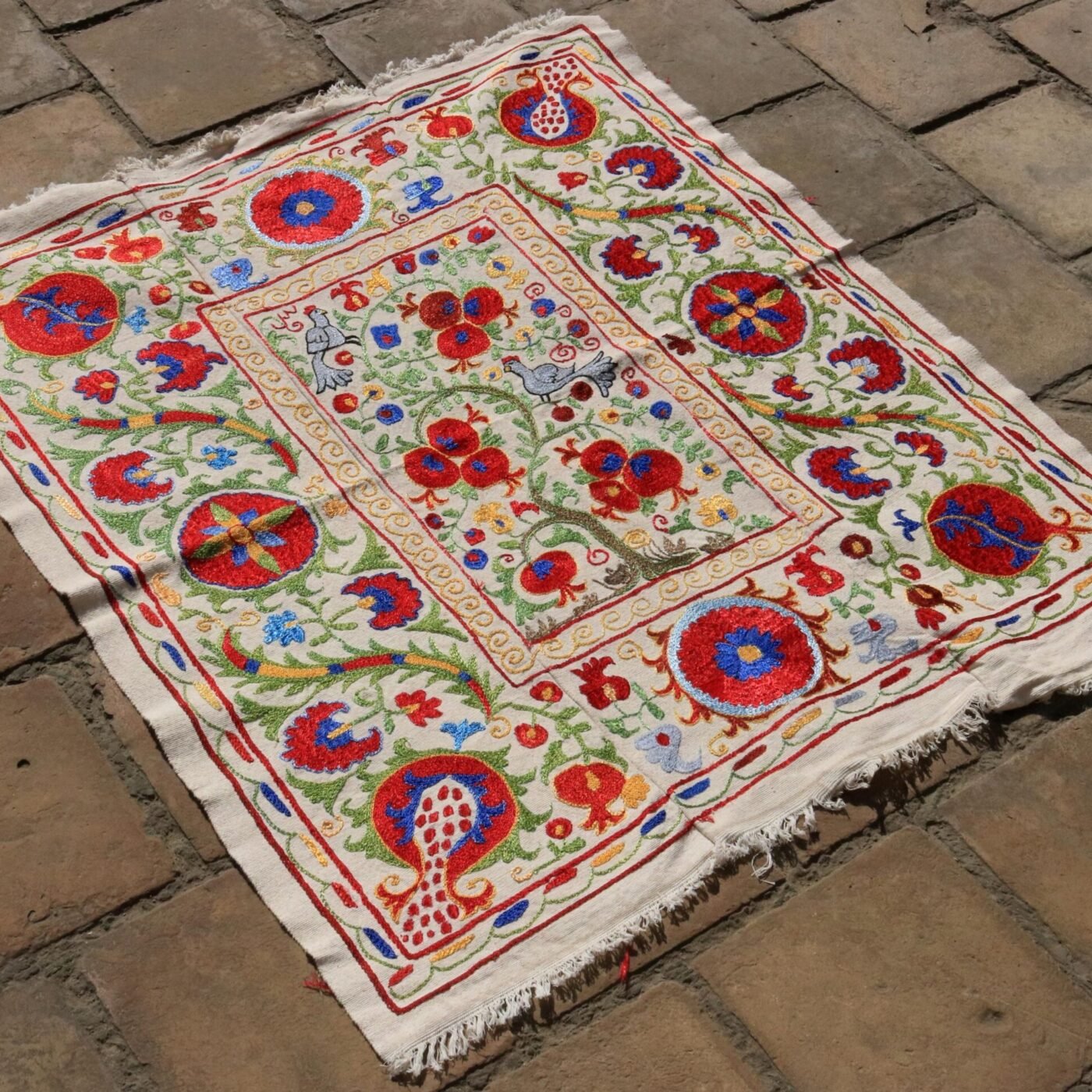 Uzbek handmade embroidery suzani. Bedspread, Bedcover, Wall hanging, Tapestry, Wall decor, Throw, tablecloth.
