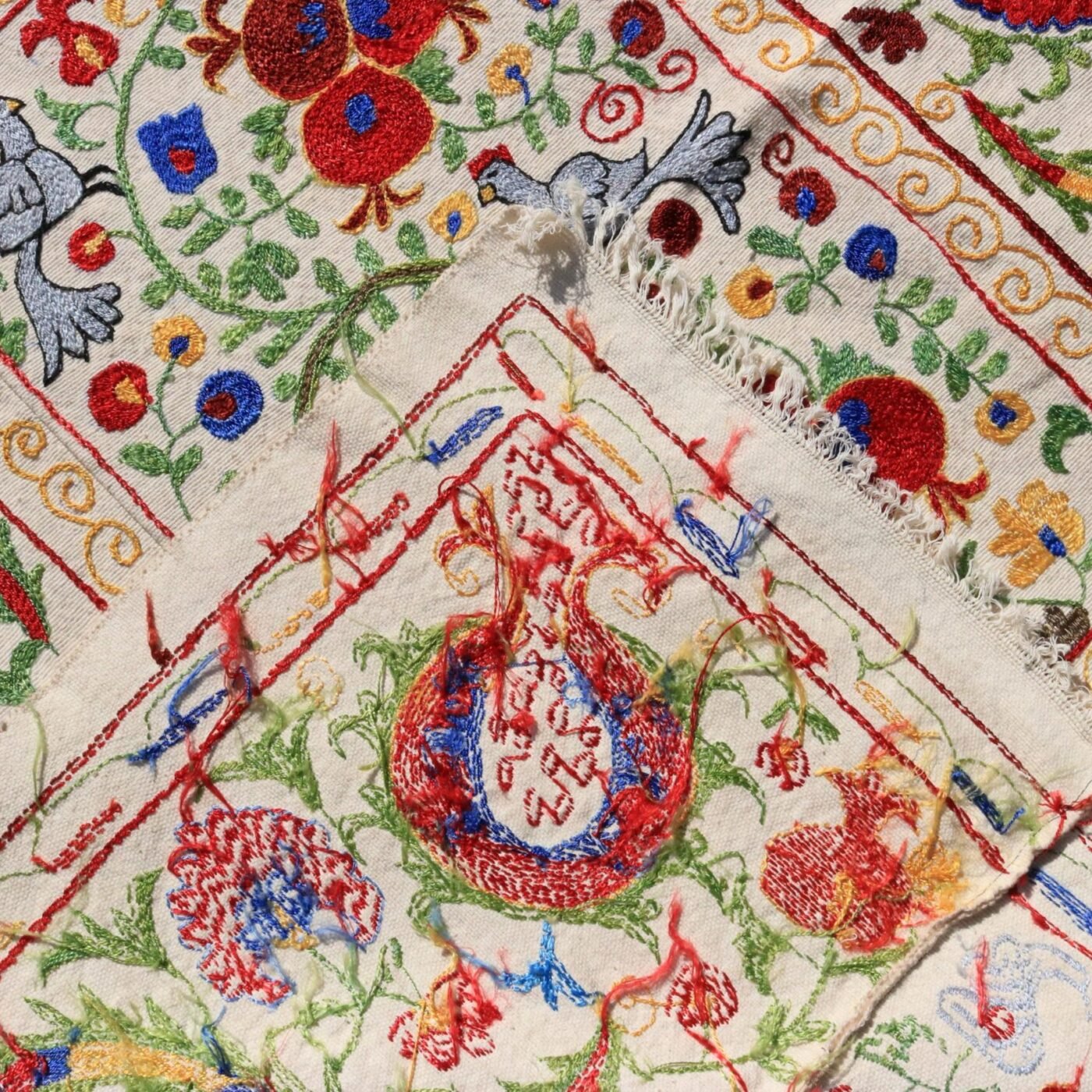 Uzbek handmade embroidery suzani. Bedspread, Bedcover, Wall hanging, Tapestry, Wall decor, Throw, tablecloth.