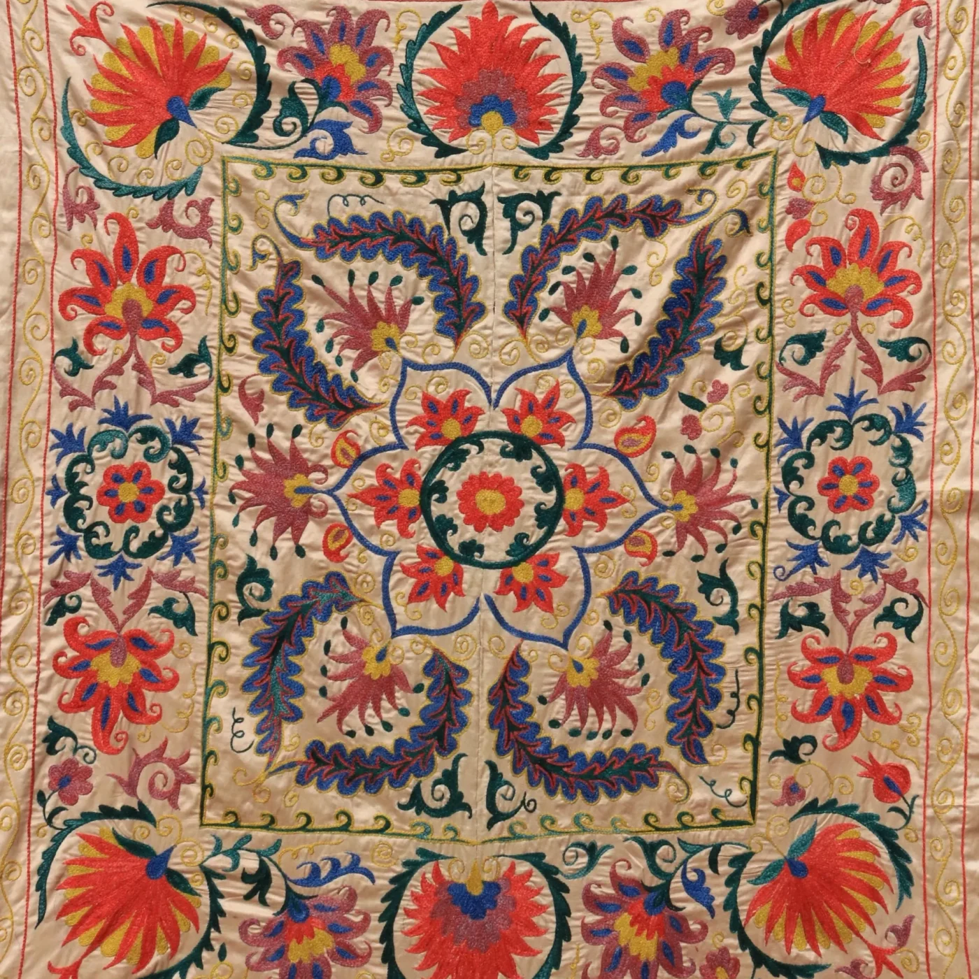 Uzbek handmade embroidery suzani. Bedspread, Bedcover, Wall hanging, Tapestry, Wall decor, Throw, tablecloth.