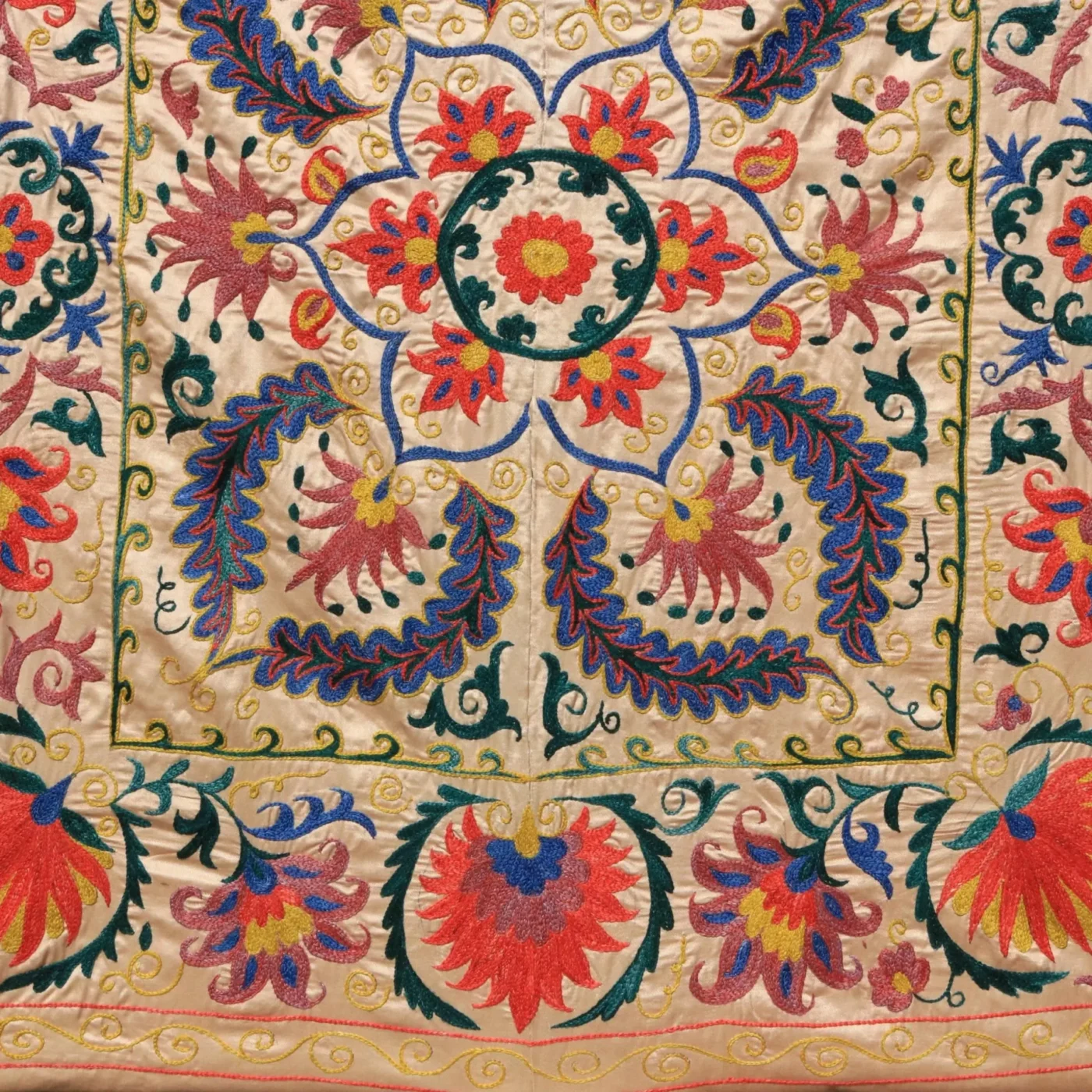 Uzbek handmade embroidery suzani. Bedspread, Bedcover, Wall hanging, Tapestry, Wall decor, Throw, tablecloth.