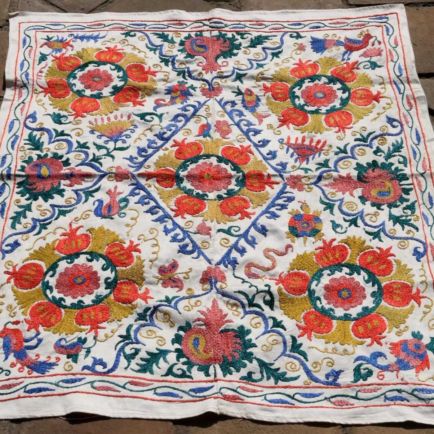 Uzbek handmade embroidery suzani. Bedspread, Bedcover, Wall hanging, Tapestry, Wall decor, Throw, tablecloth.