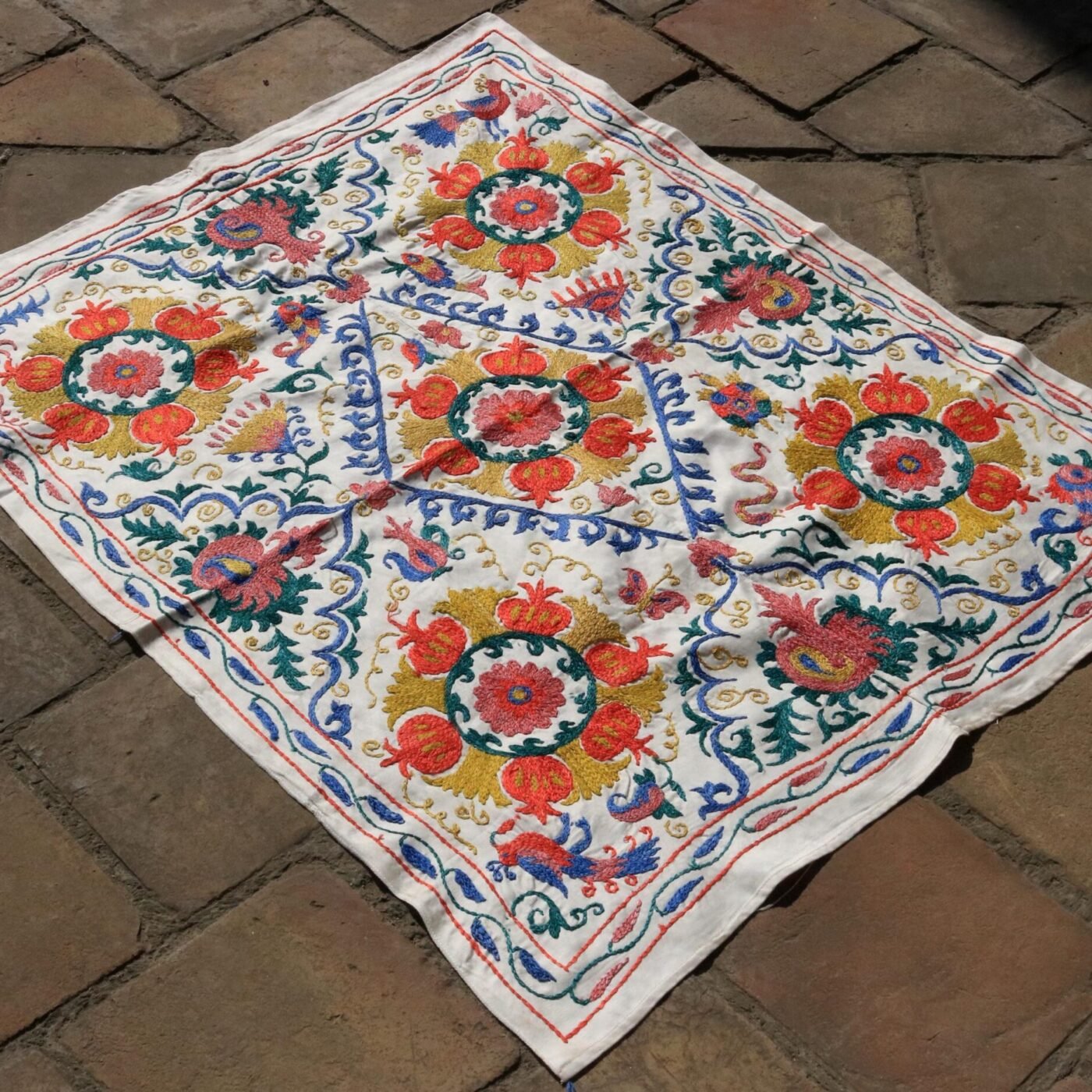 Uzbek handmade embroidery suzani. Bedspread, Bedcover, Wall hanging, Tapestry, Wall decor, Throw, tablecloth.