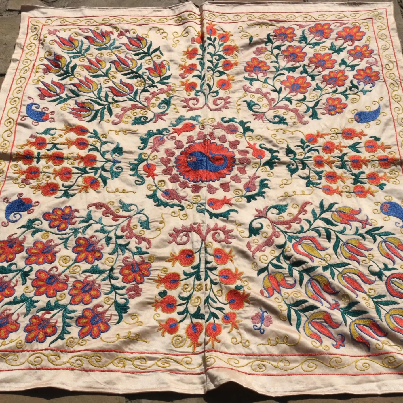 Uzbek handmade embroidery suzani. Bedspread, Bedcover, Wall hanging, Tapestry, Wall decor, Throw, tablecloth.