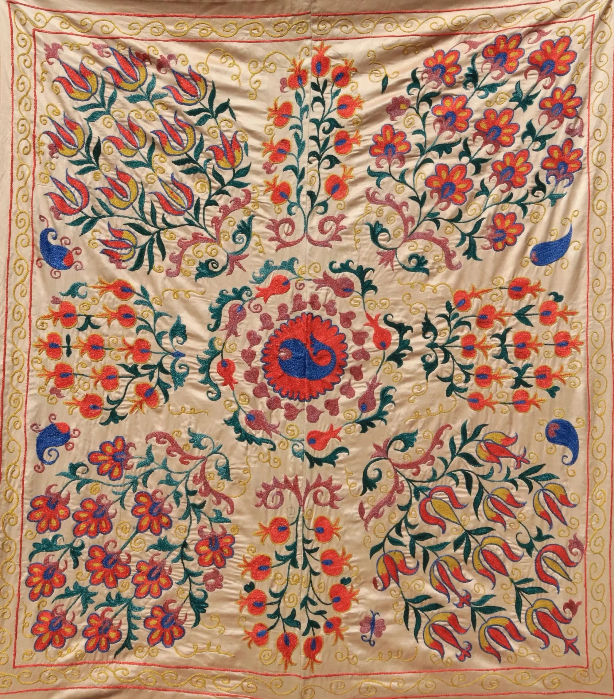 Uzbek handmade embroidery suzani. Bedspread, Bedcover, Wall hanging, Tapestry, Wall decor, Throw, tablecloth.