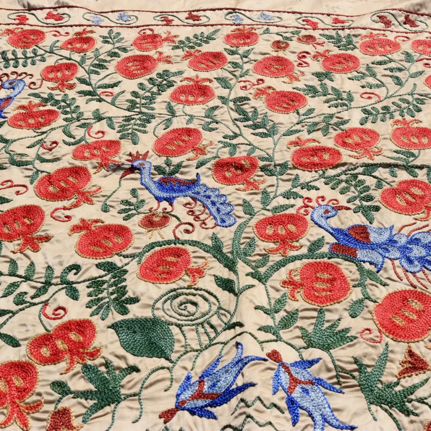 Uzbek handmade embroidery suzani. Bedspread, Bedcover, Wall hanging, Tapestry, Wall decor, Throw, tablecloth.