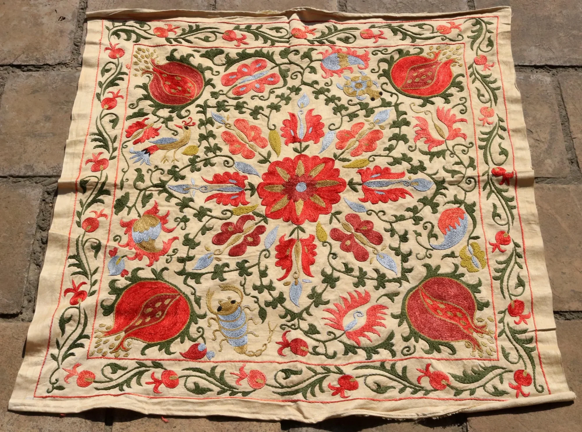 Uzbek handmade embroidery suzani. Bedspread, Bedcover, Wall hanging, Tapestry, Wall decor, Throw, tablecloth.
