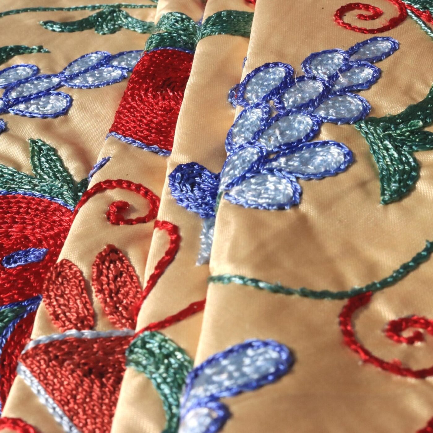 Uzbek handmade embroidery suzani. Bedspread, Bedcover, Wall hanging, Tapestry, Wall decor, Throw, tablecloth.