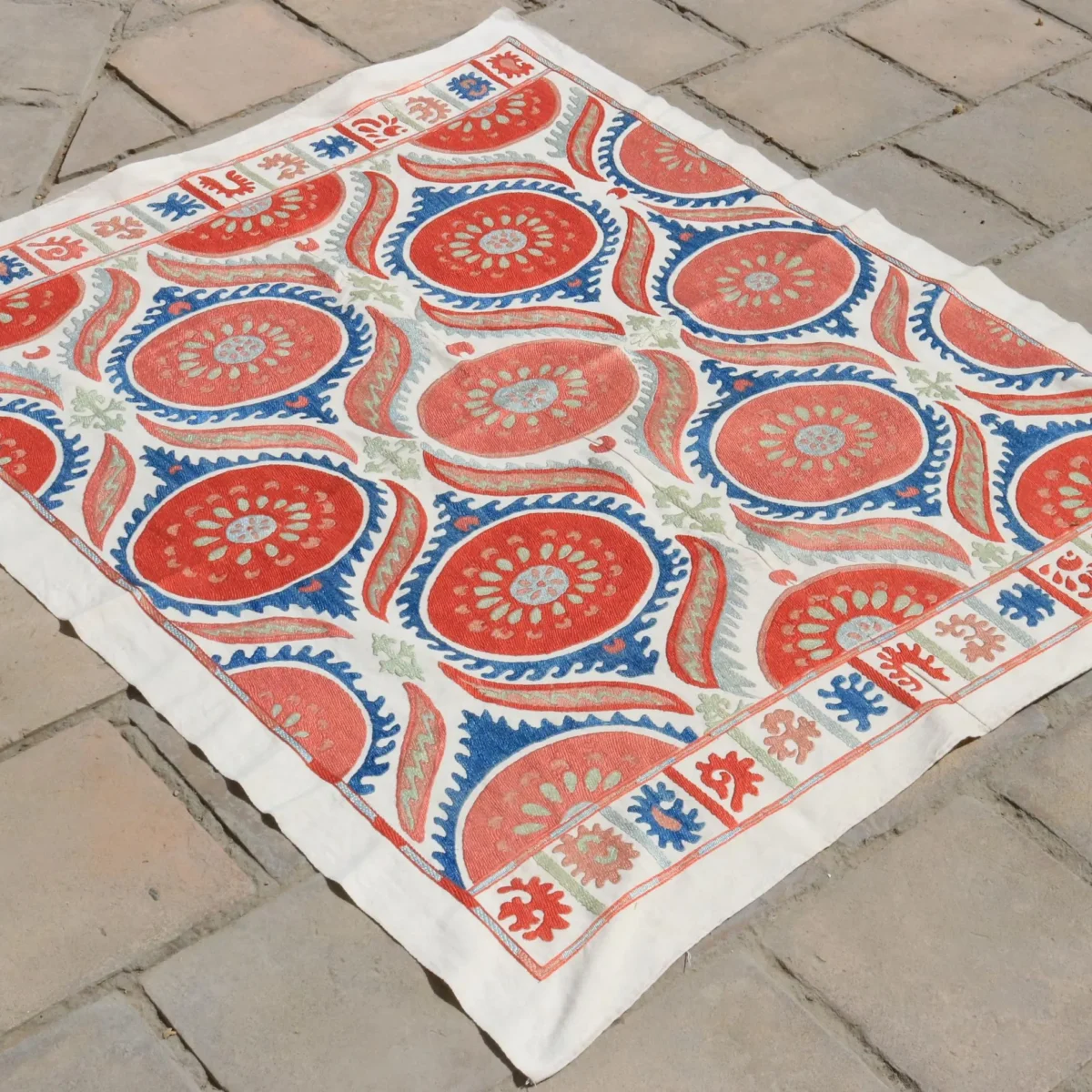 Uzbek handmade embroidery suzani. Bedspread, Bedcover, Wall hanging, Tapestry, Wall decor, Throw, tablecloth.