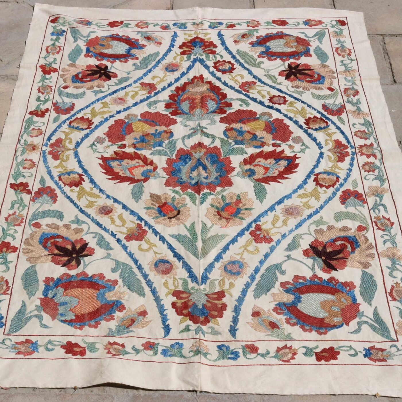 Uzbek handmade embroidery suzani. Bedspread, Bedcover, Wall hanging, Tapestry, Wall decor, Throw, tablecloth.