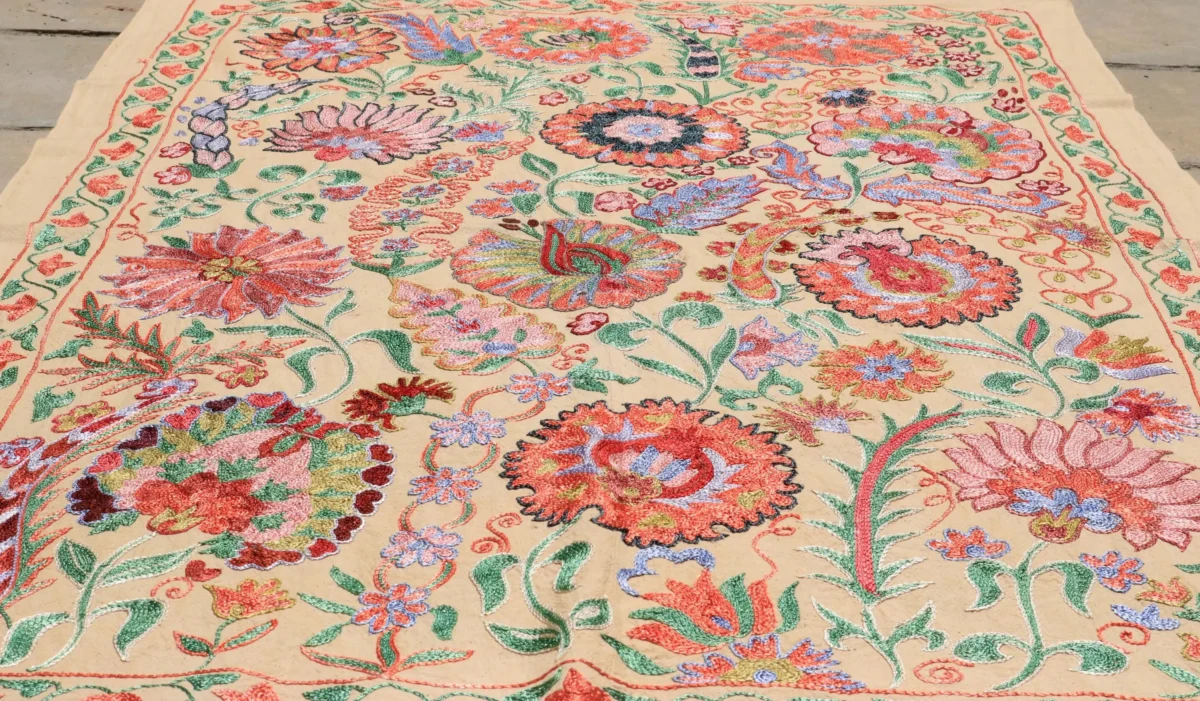 Uzbek handmade embroidery suzani. Bedspread, Bedcover, Wall hanging, Tapestry, Wall decor, Throw, tablecloth.
