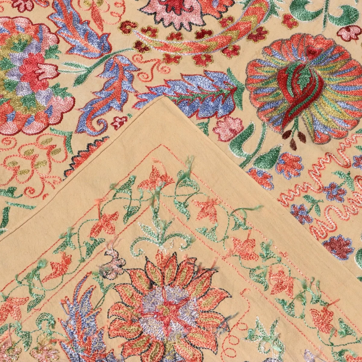 Uzbek handmade embroidery suzani. Bedspread, Bedcover, Wall hanging, Tapestry, Wall decor, Throw, tablecloth.