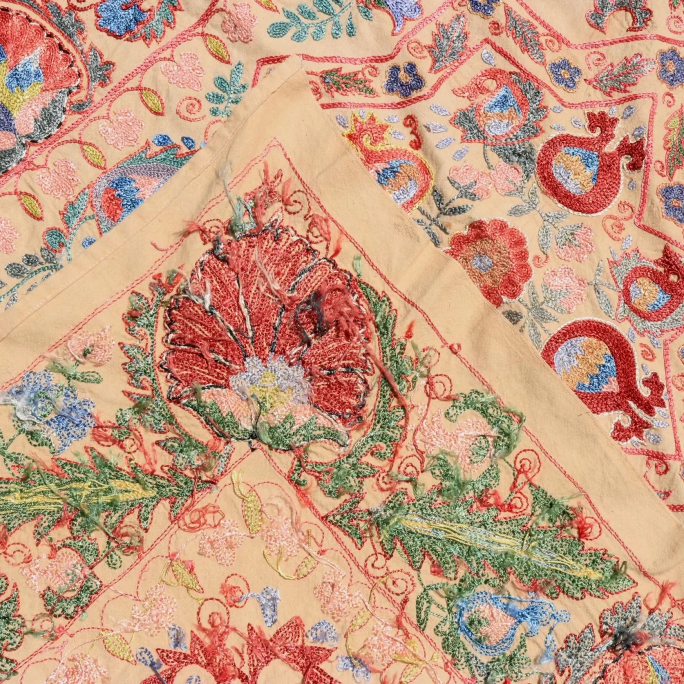 Uzbek handmade embroidery suzani. Bedspread, Bedcover, Wall hanging, Tapestry, Wall decor, Throw, tablecloth.