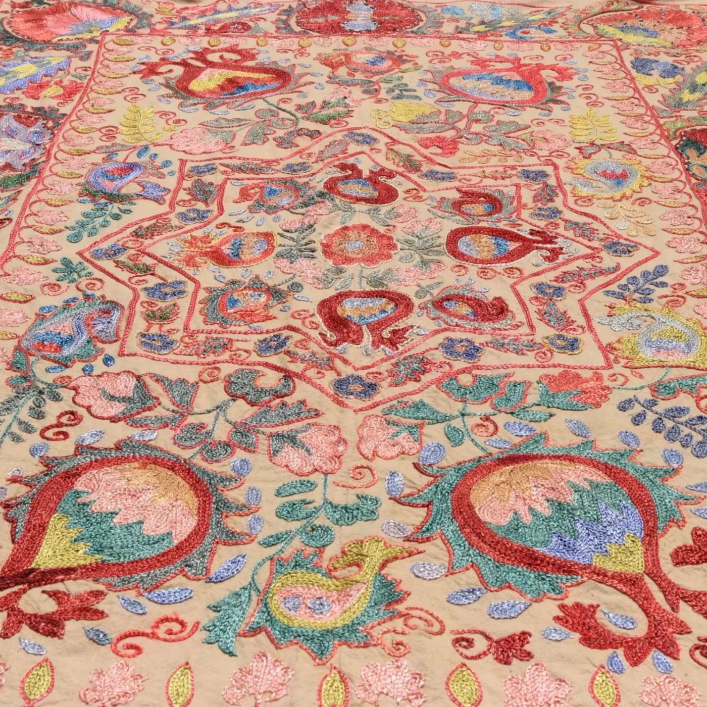 Uzbek handmade embroidery suzani. Bedspread, Bedcover, Wall hanging, Tapestry, Wall decor, Throw, tablecloth.
