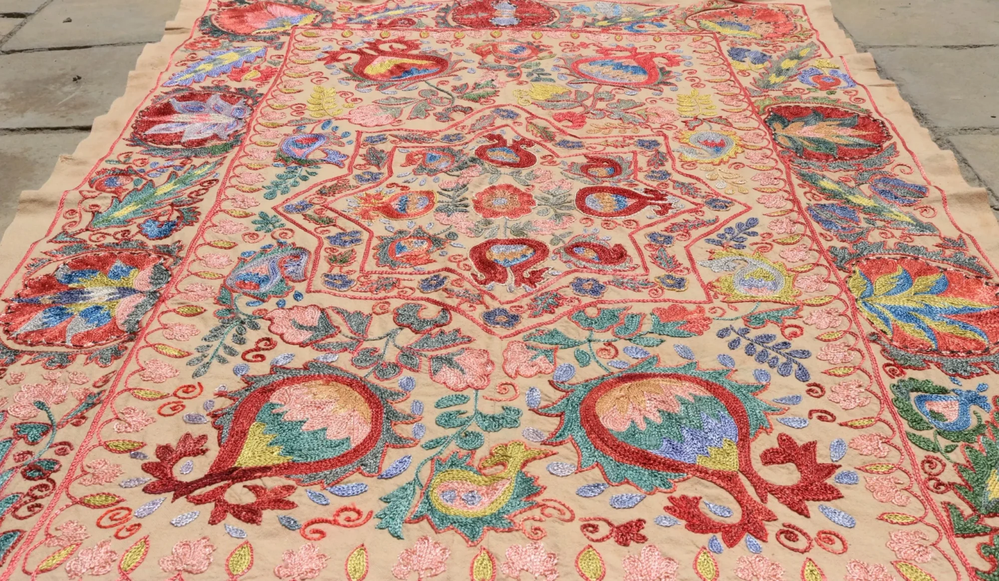 Uzbek handmade embroidery suzani. Bedspread, Bedcover, Wall hanging, Tapestry, Wall decor, Throw, tablecloth.