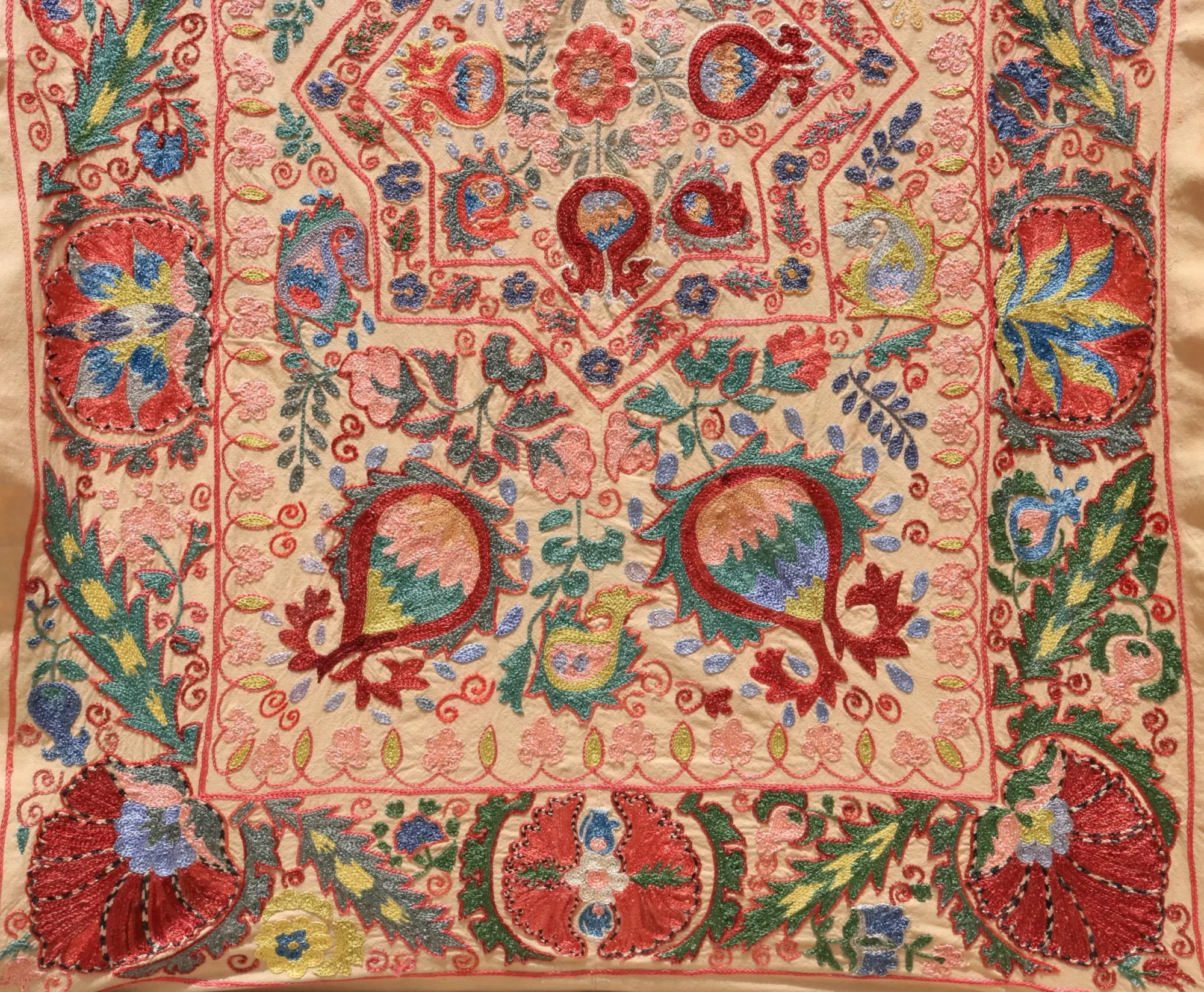 Uzbek handmade embroidery suzani. Bedspread, Bedcover, Wall hanging, Tapestry, Wall decor, Throw, tablecloth.