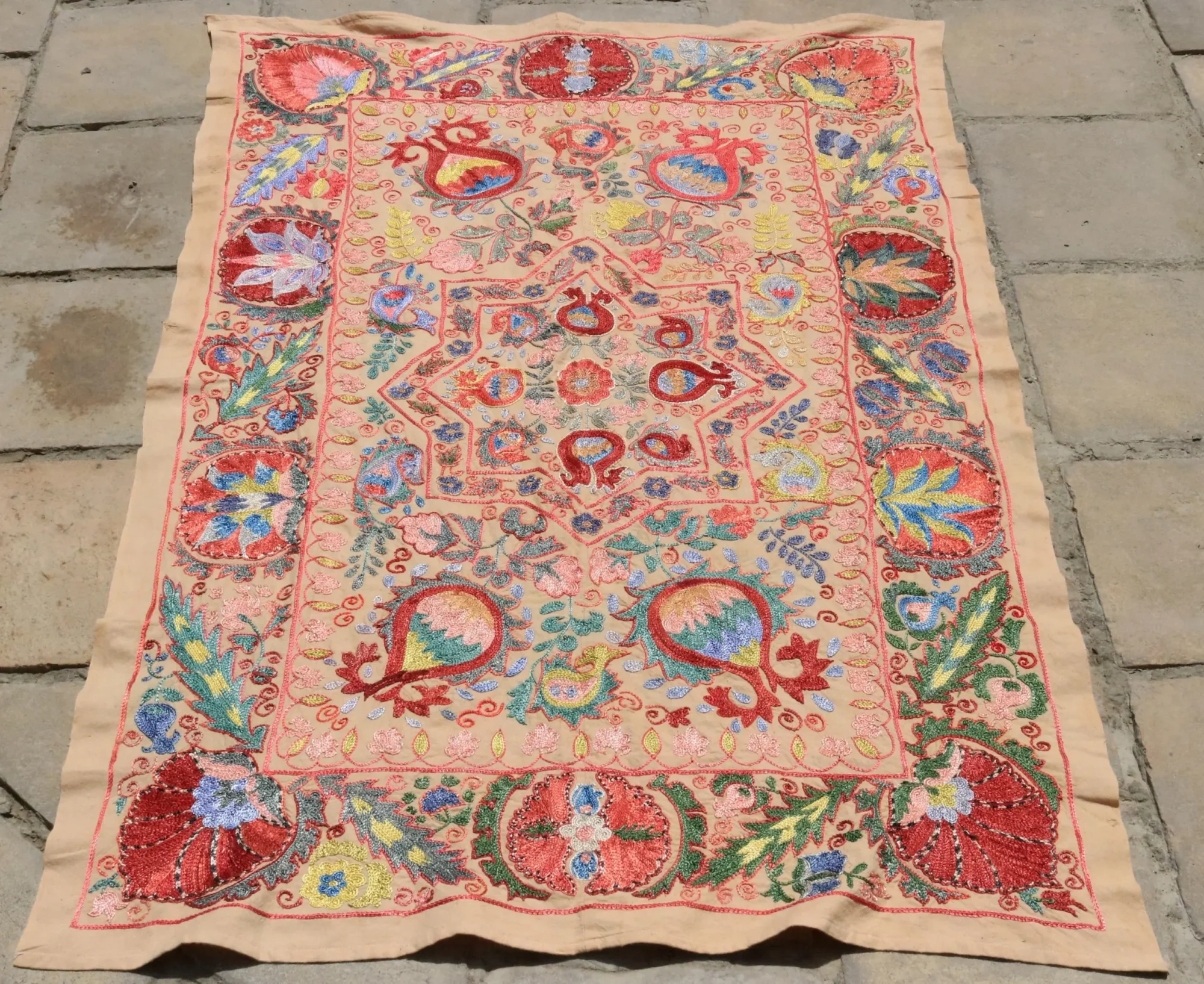 Uzbek handmade embroidery suzani. Bedspread, Bedcover, Wall hanging, Tapestry, Wall decor, Throw, tablecloth.