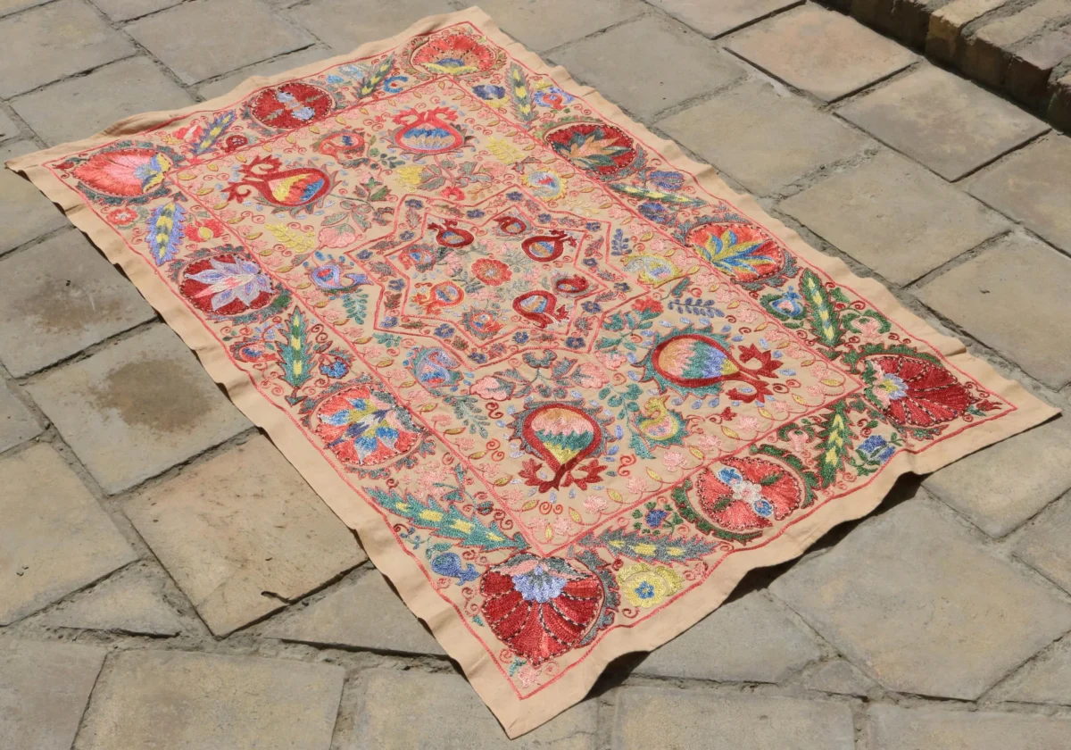 Uzbek handmade embroidery suzani. Bedspread, Bedcover, Wall hanging, Tapestry, Wall decor, Throw, tablecloth.