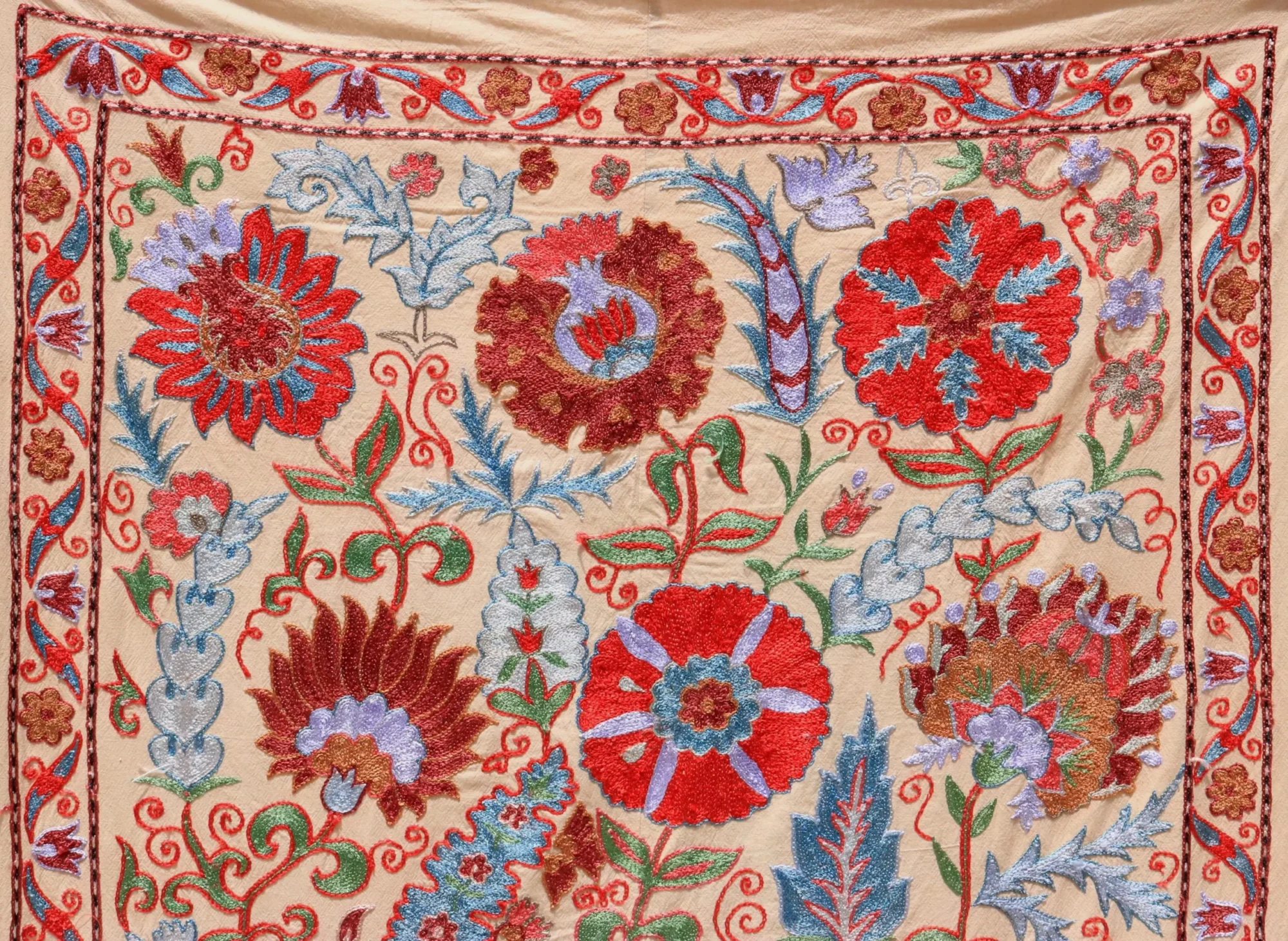 Uzbek handmade embroidery suzani. Bedspread, Bedcover, Wall hanging, Tapestry, Wall decor, Throw, tablecloth.