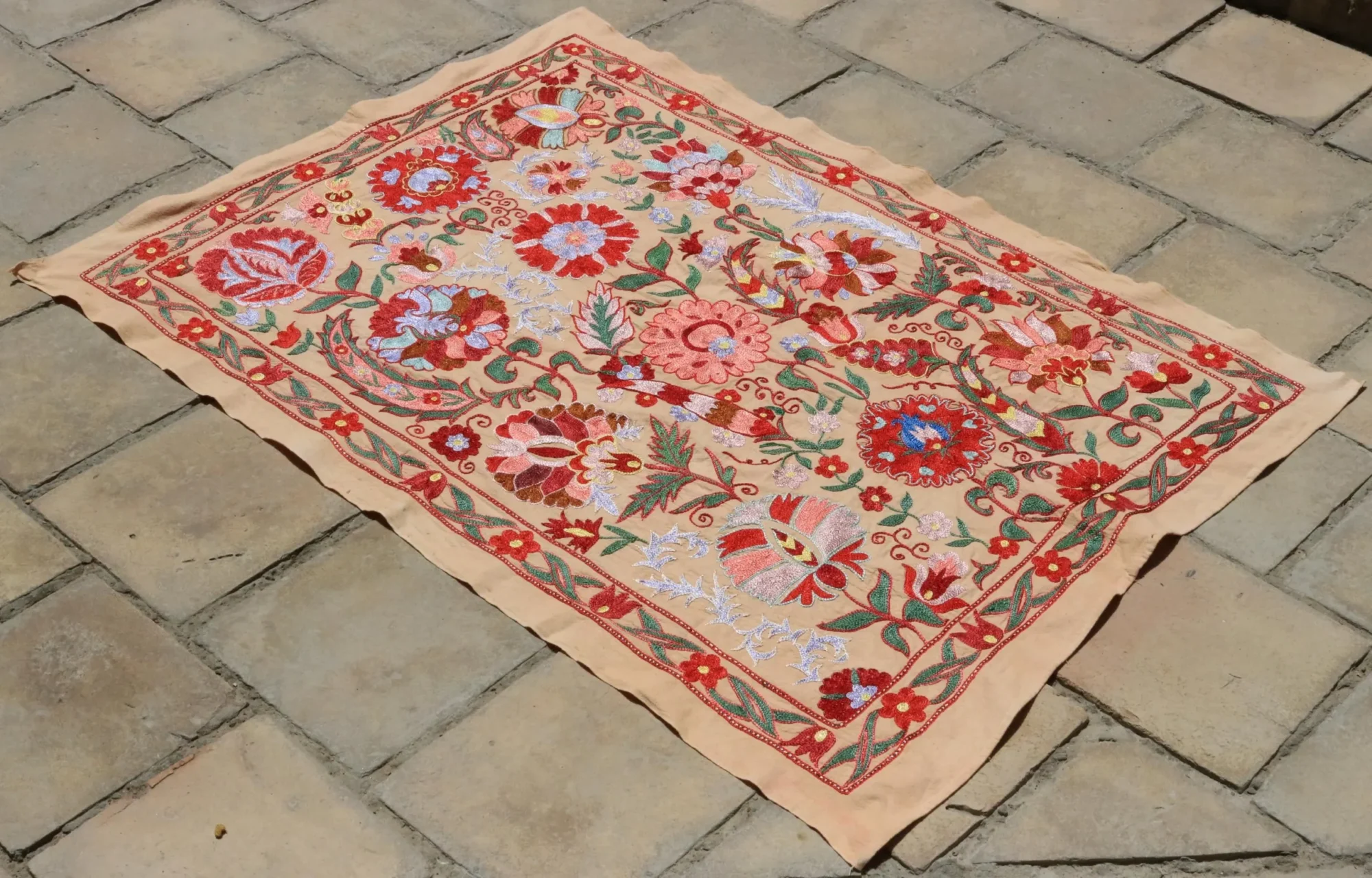 Uzbek handmade embroidery suzani. Bedspread, Bedcover, Wall hanging, Tapestry, Wall decor, Throw, tablecloth.