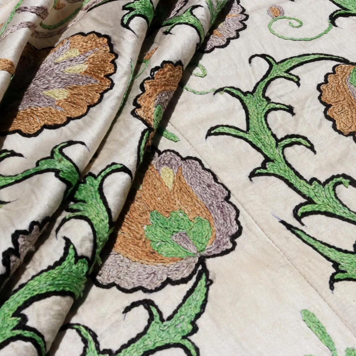 Uzbek handmade embroidery suzani. Bedspread, Bedcover, Wall hanging, Tapestry, Wall decor, Throw, tablecloth.