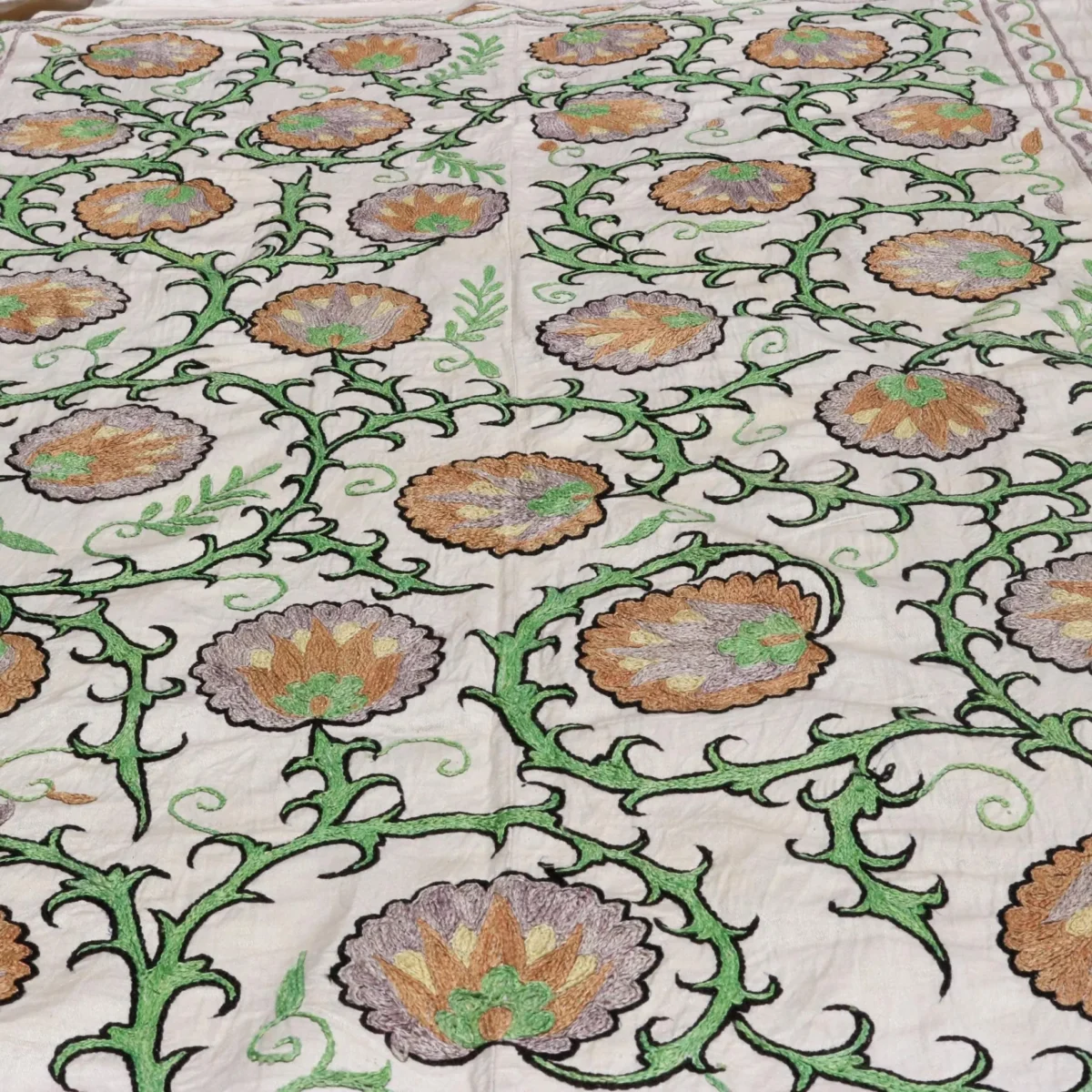 Uzbek handmade embroidery suzani. Bedspread, Bedcover, Wall hanging, Tapestry, Wall decor, Throw, tablecloth.