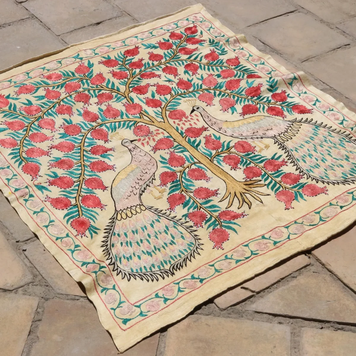 Uzbek handmade embroidery suzani. Bedspread, Bedcover, Wall hanging, Tapestry, Wall decor, Throw, tablecloth.