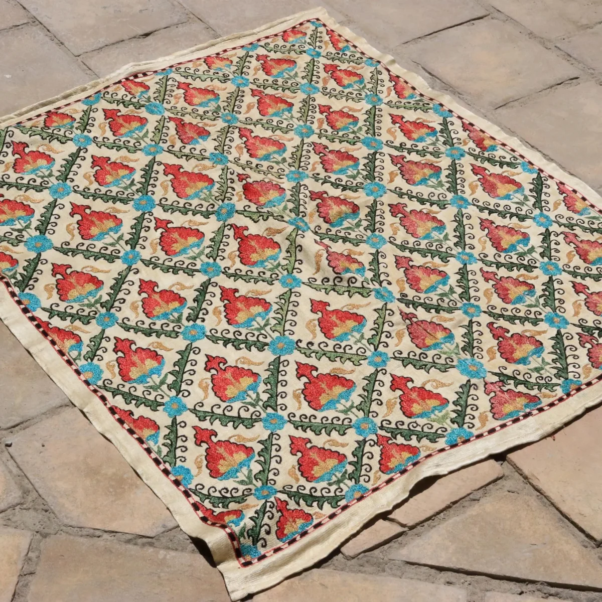 Uzbek handmade embroidery suzani. Bedspread, Bedcover, Wall hanging, Tapestry, Wall decor, Throw, tablecloth.