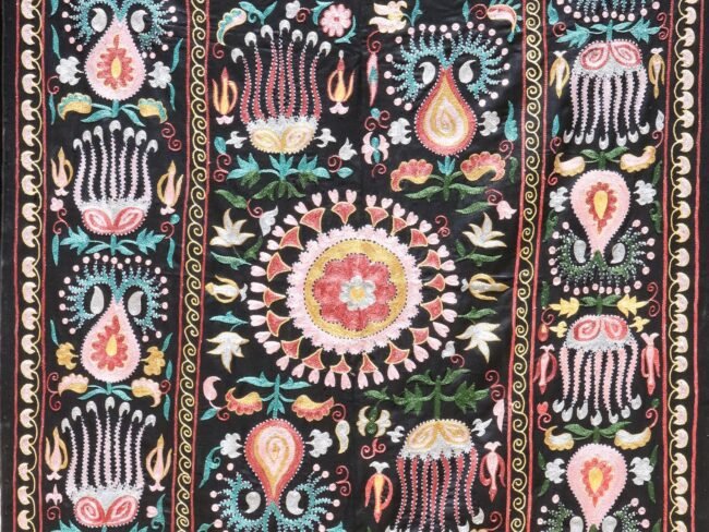 Uzbek handmade embroidery suzani. Bedspread, Bedcover, Wall hanging, Tapestry, Wall decor, Throw, tablecloth.