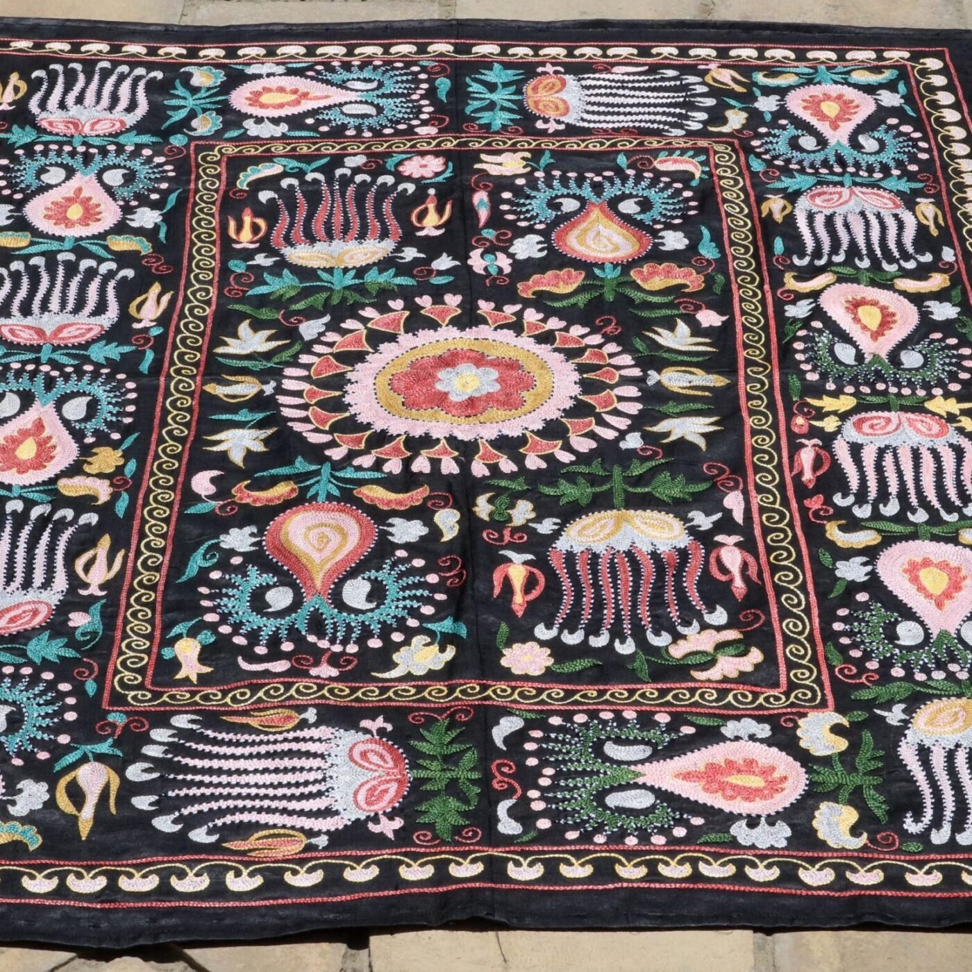 Uzbek handmade embroidery suzani. Bedspread, Bedcover, Wall hanging, Tapestry, Wall decor, Throw, tablecloth.