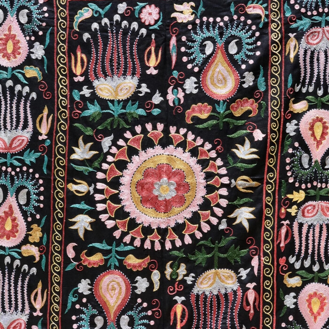 Uzbek handmade embroidery suzani. Bedspread, Bedcover, Wall hanging, Tapestry, Wall decor, Throw, tablecloth.