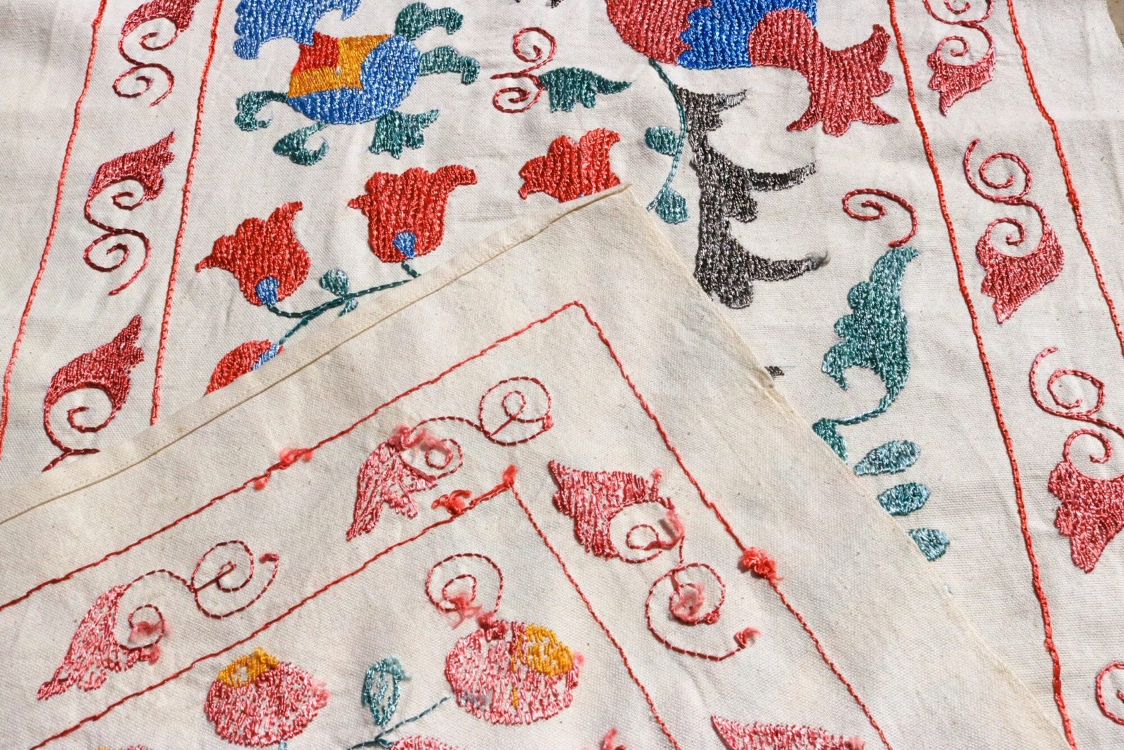 Suzani,Uzbek handmade embroidery. Table runners. Wall hanging, tablecloth.