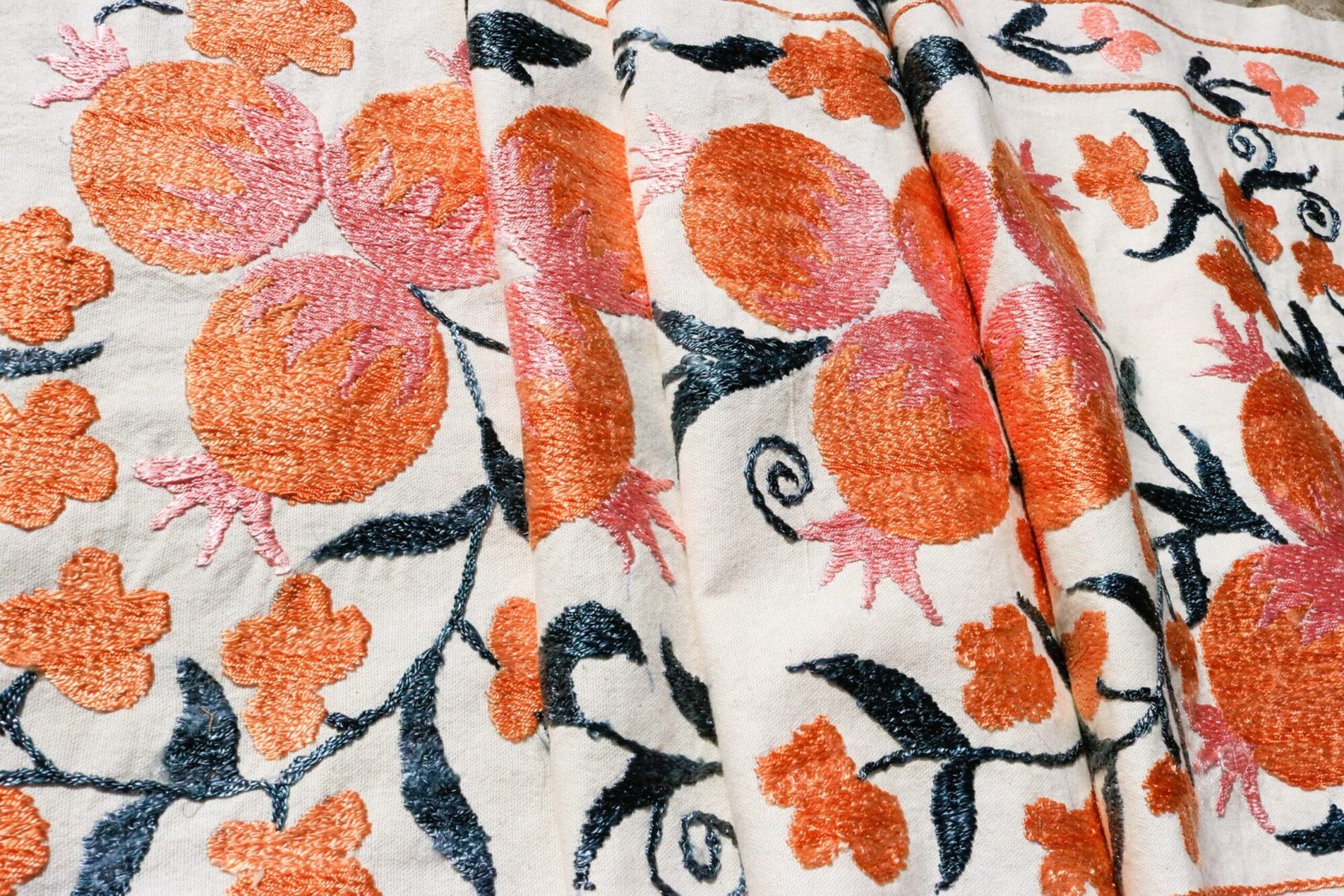 Suzani,Uzbek handmade embroidery. Table runners. Wall hanging, tablecloth.