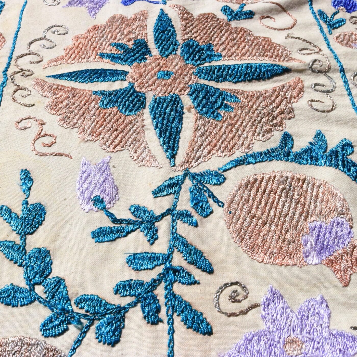 Suzani,Uzbek handmade embroidery. Table runners. Wall hanging, tablecloth.