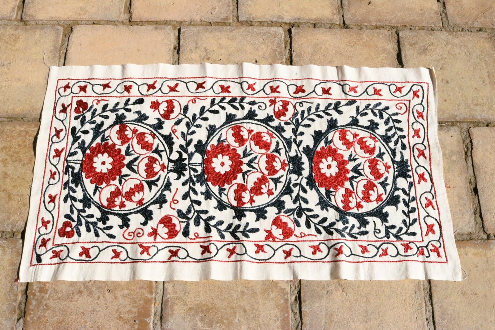 Suzani,Uzbek handmade embroidery. Table runners. Wall hanging, tablecloth.