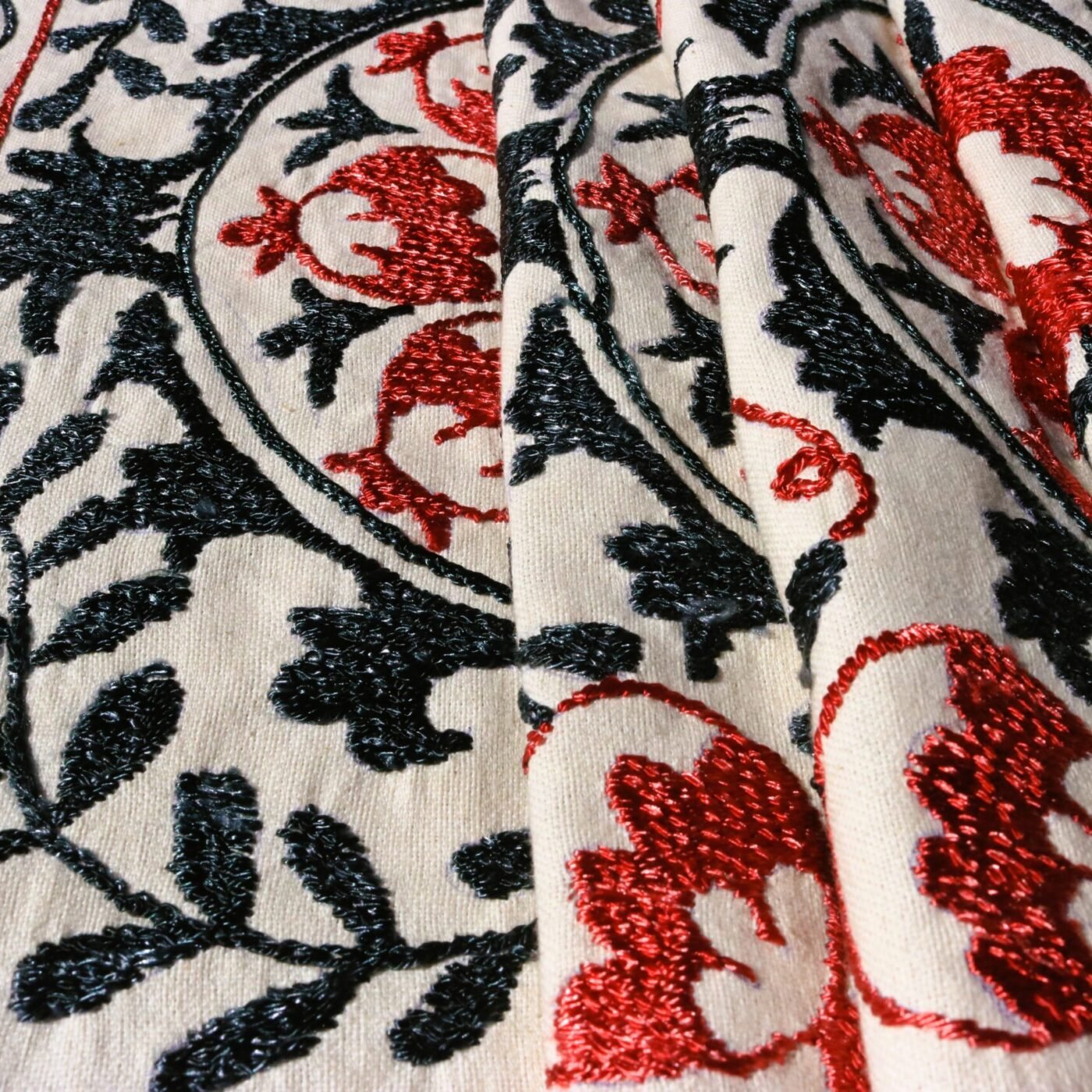 Suzani,Uzbek handmade embroidery. Table runners. Wall hanging, tablecloth.